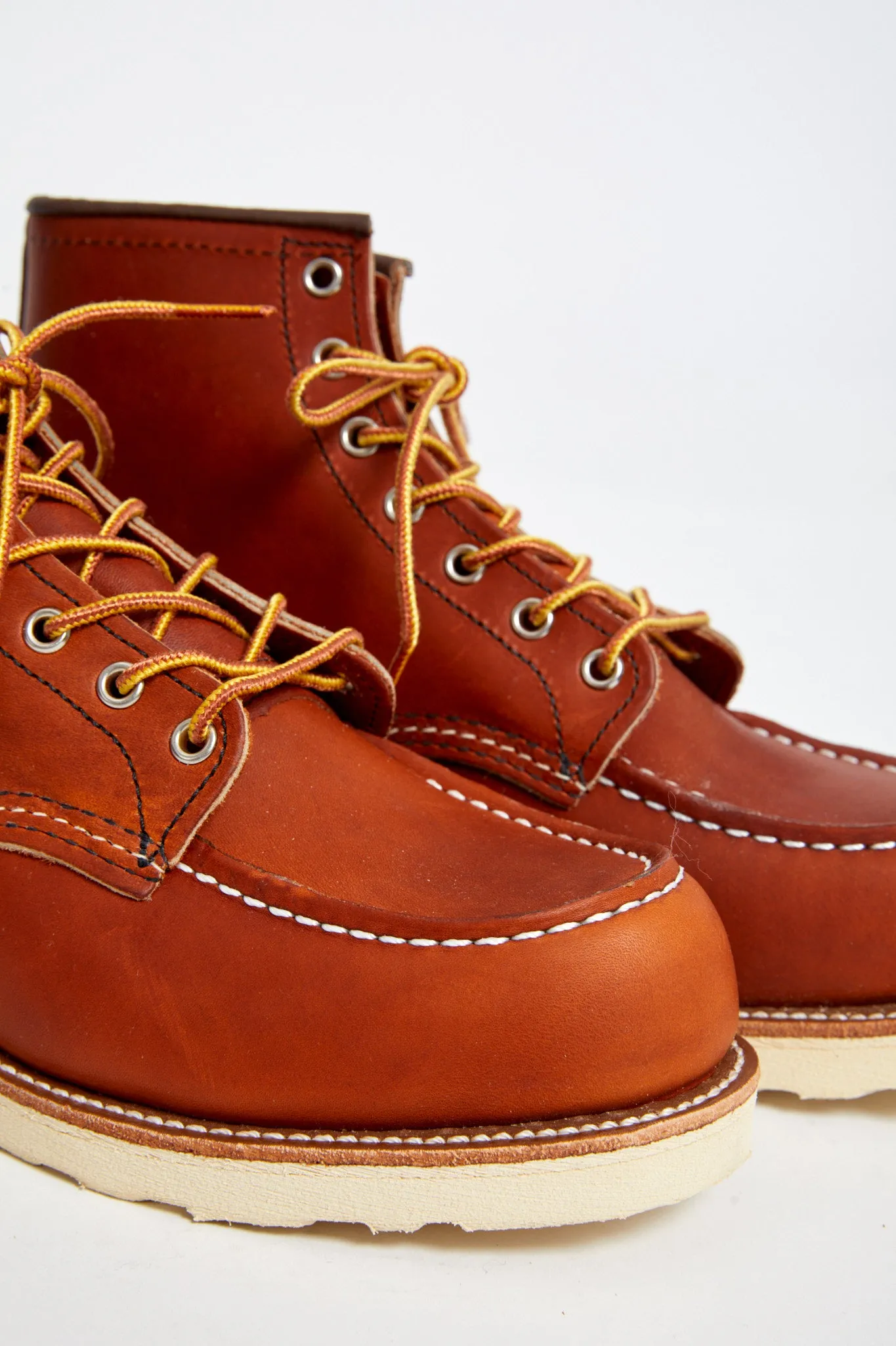875 Classic Moc