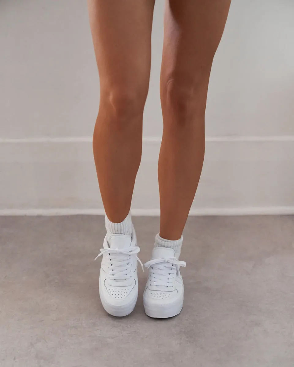 AIRIES TRAINER - WHITE