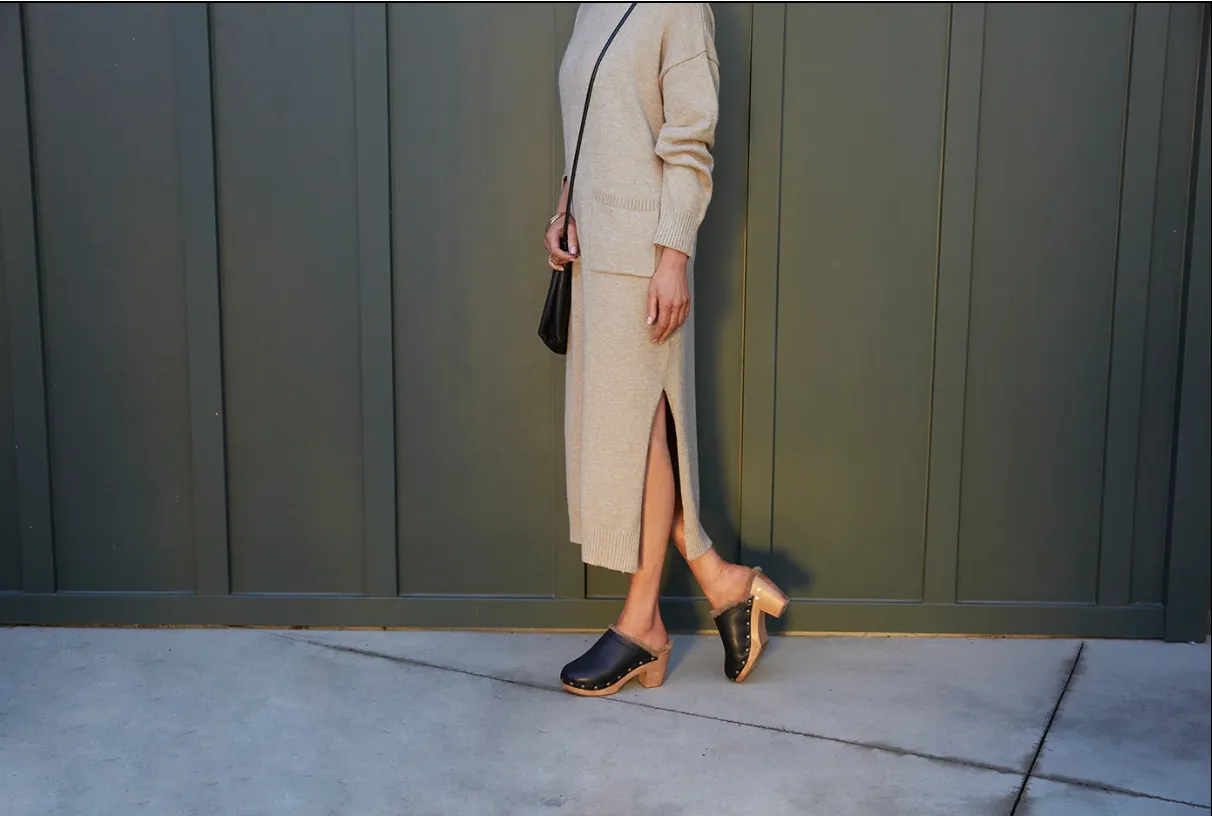 BEEK WOODPECKER SHEARLING CLOGS