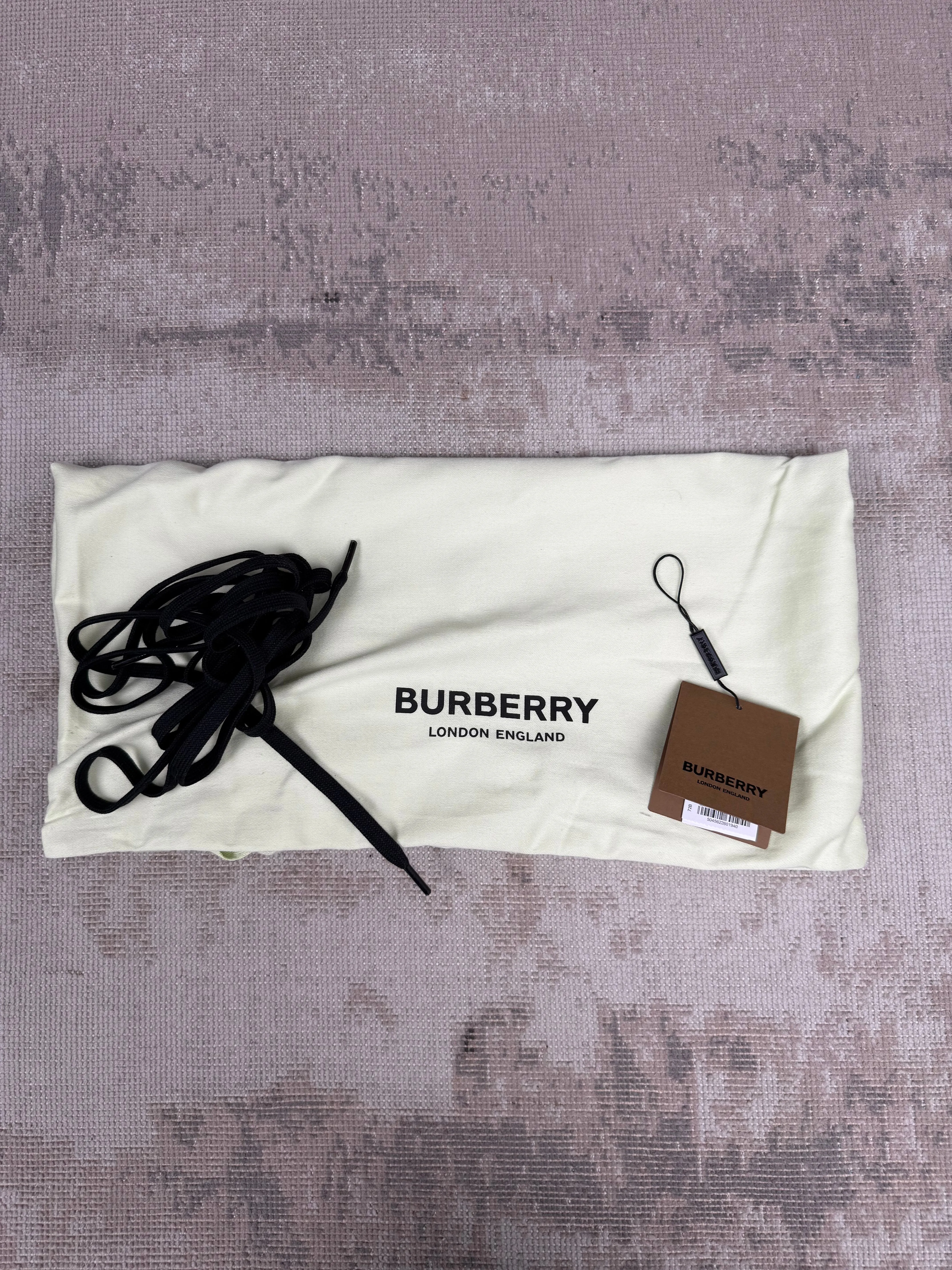 Burberry Ramsey Trainer - Grey / Beige