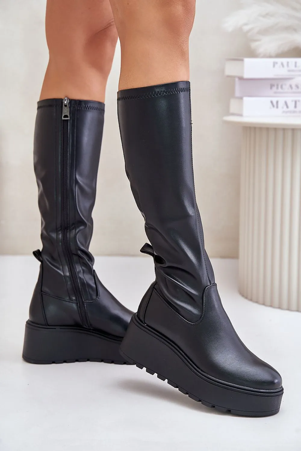 Buskin boots