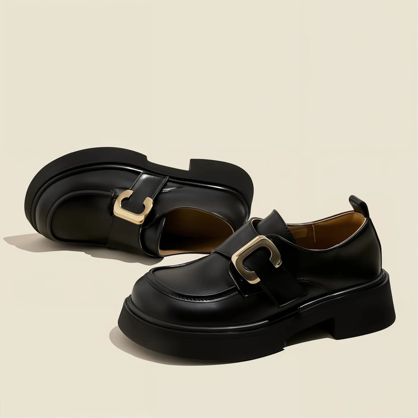 Chunky Loafer in Gloss