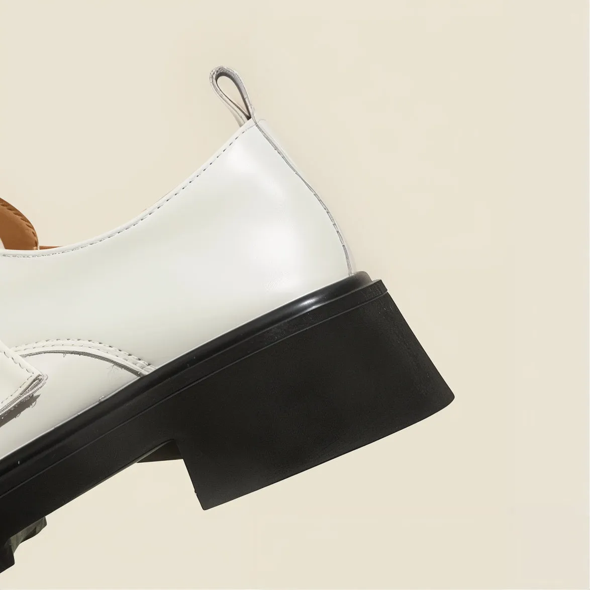Chunky Loafer in Gloss
