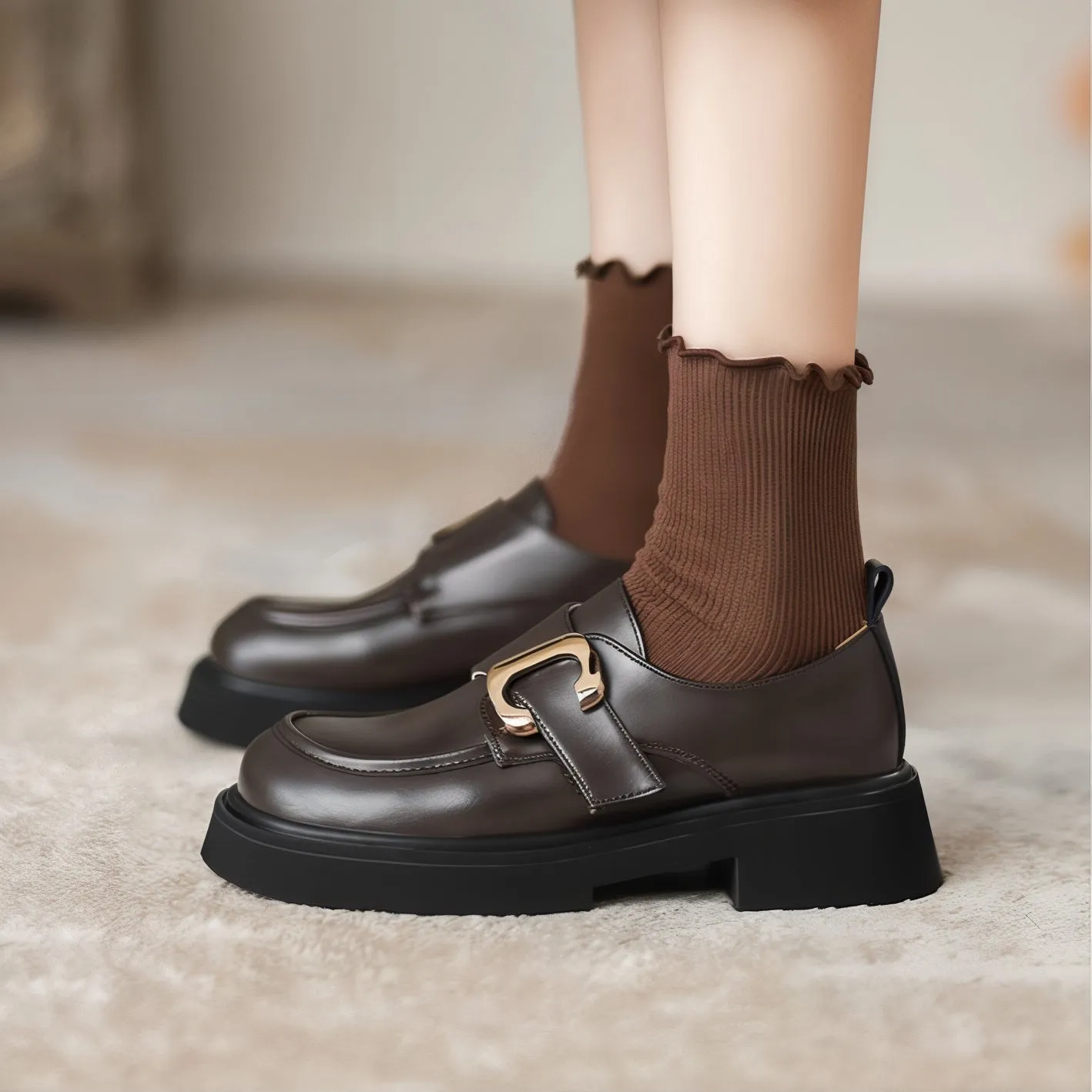 Chunky Loafer in Gloss