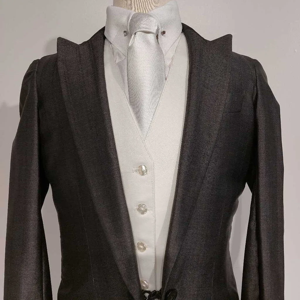 DeRegnaucourt, Boy's, Grey Suit (high sheen, pants need repair)