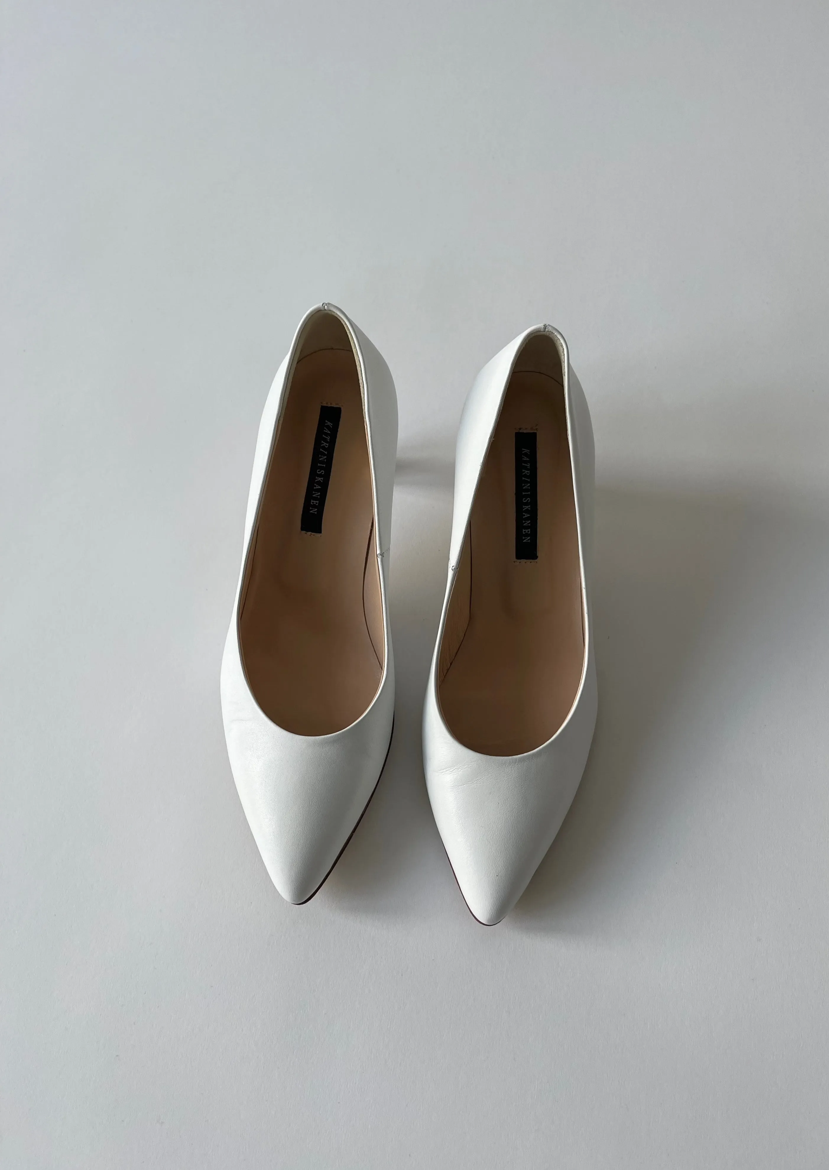DOVE PUMPS, White