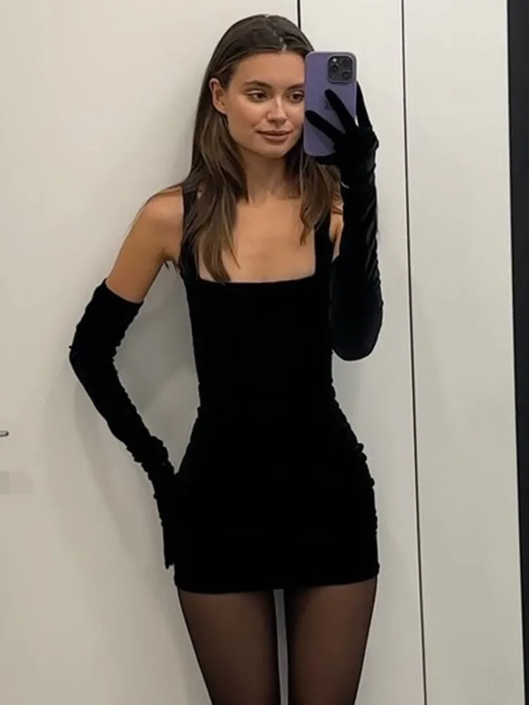 Elegant Square Neck Bodycon Dress for Timeless Allure