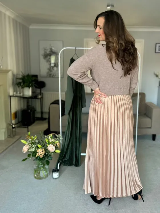 Grey/Silver Short Sleeve Pleated Jumper Dress