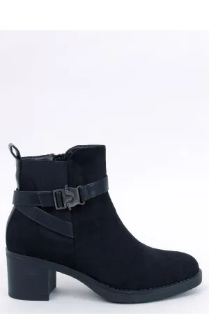 Heel boots