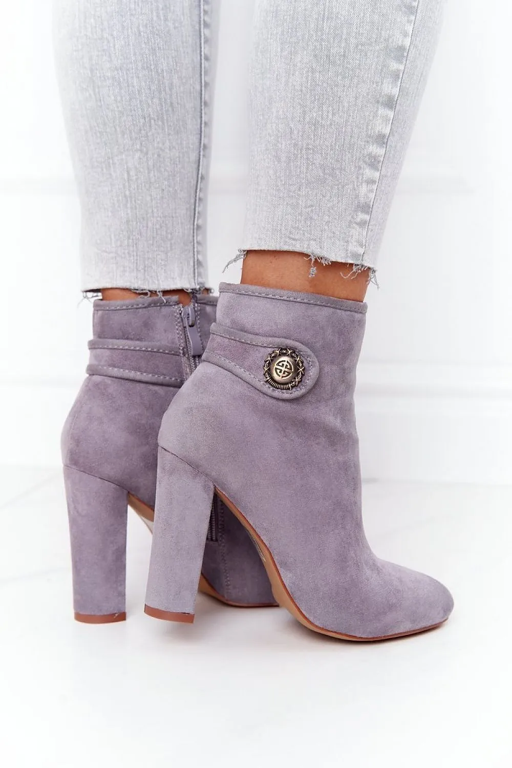 Heel boots