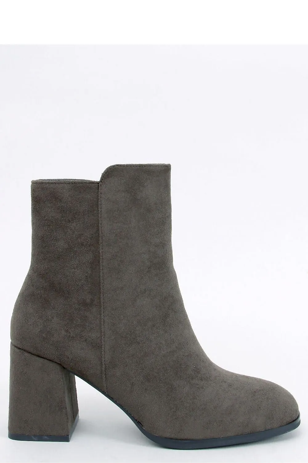 Heel boots