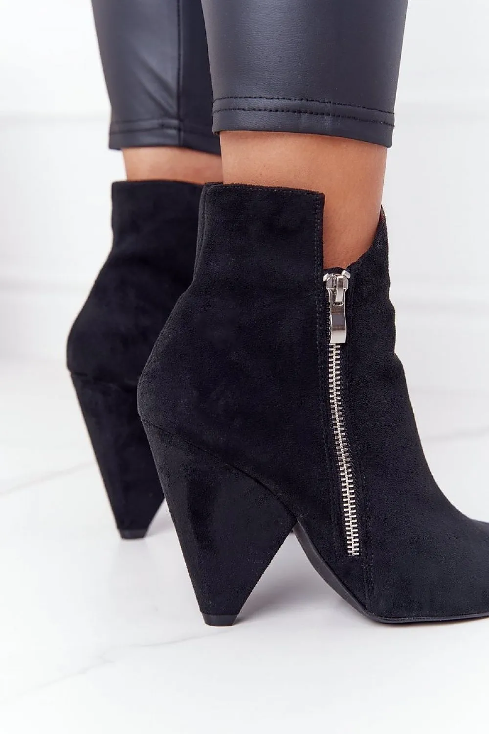 Heel boots