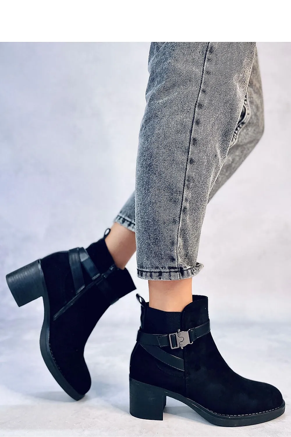 Heel boots