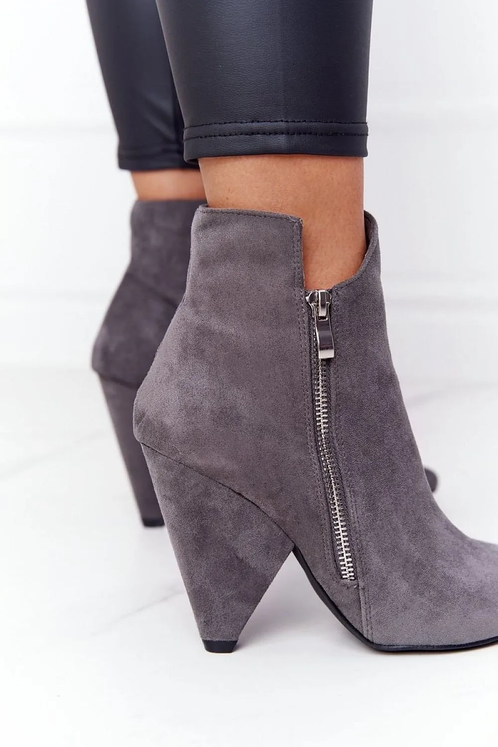 Heel boots