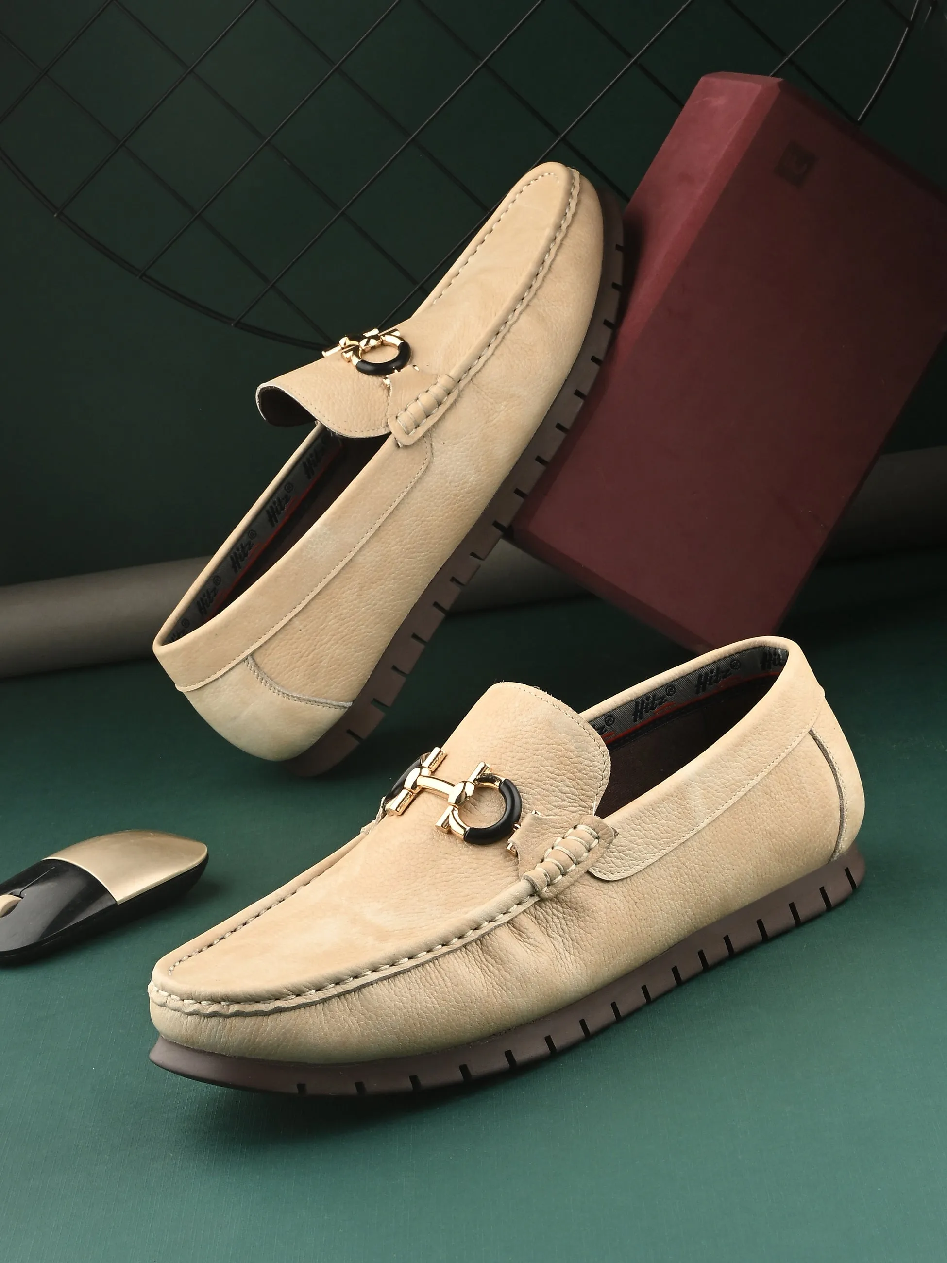 Hitz Men's Beige Leather Casual Loafers