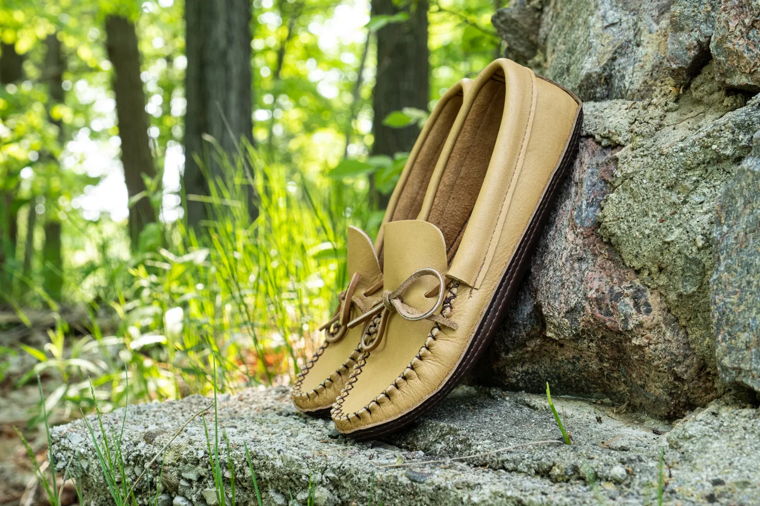 Men's Earthing Moccasins Moose Hide with Heavy Oil Tan Soles