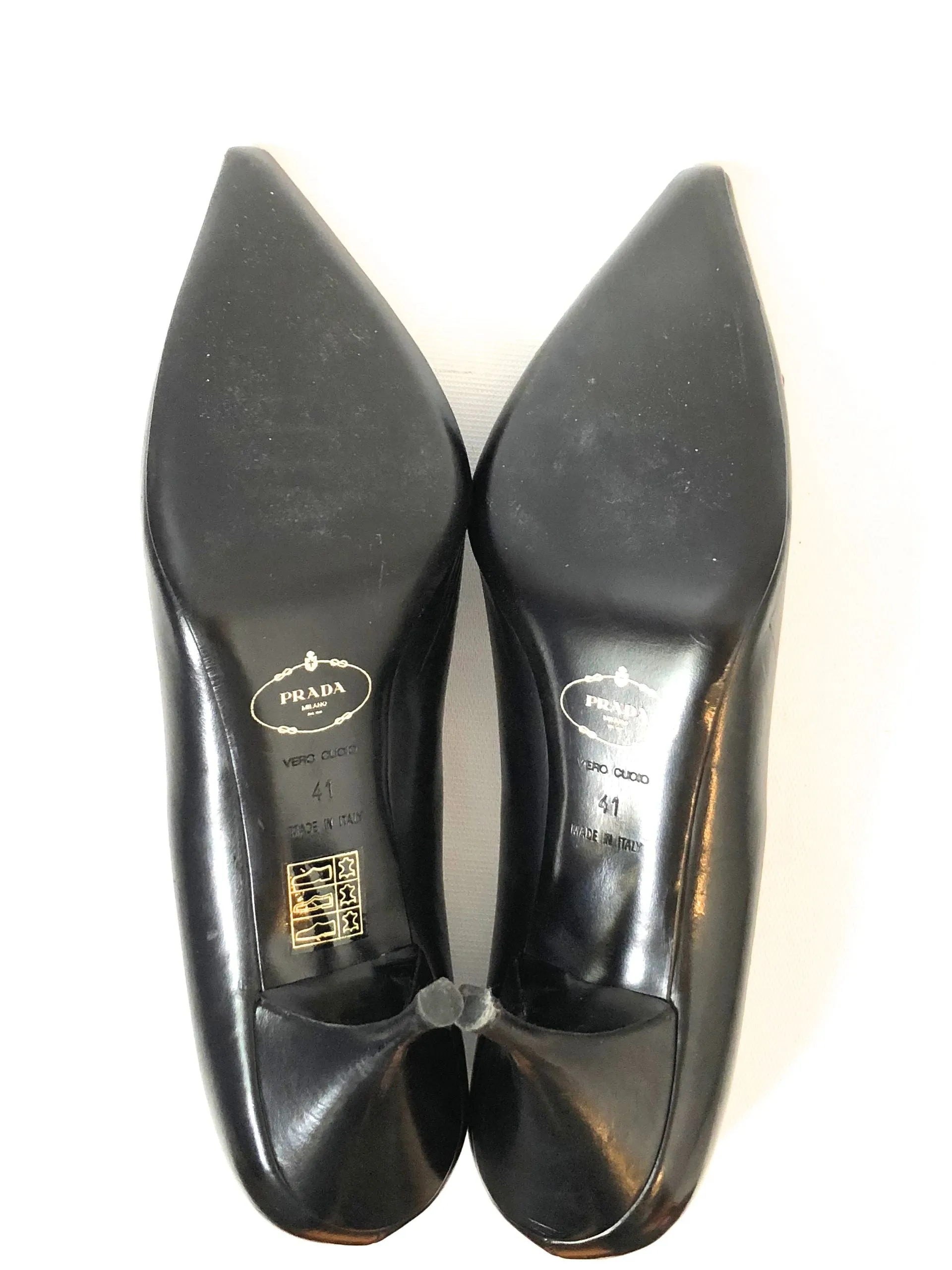 NEW Prada Buckle Pump Size 41 It (11 Us)