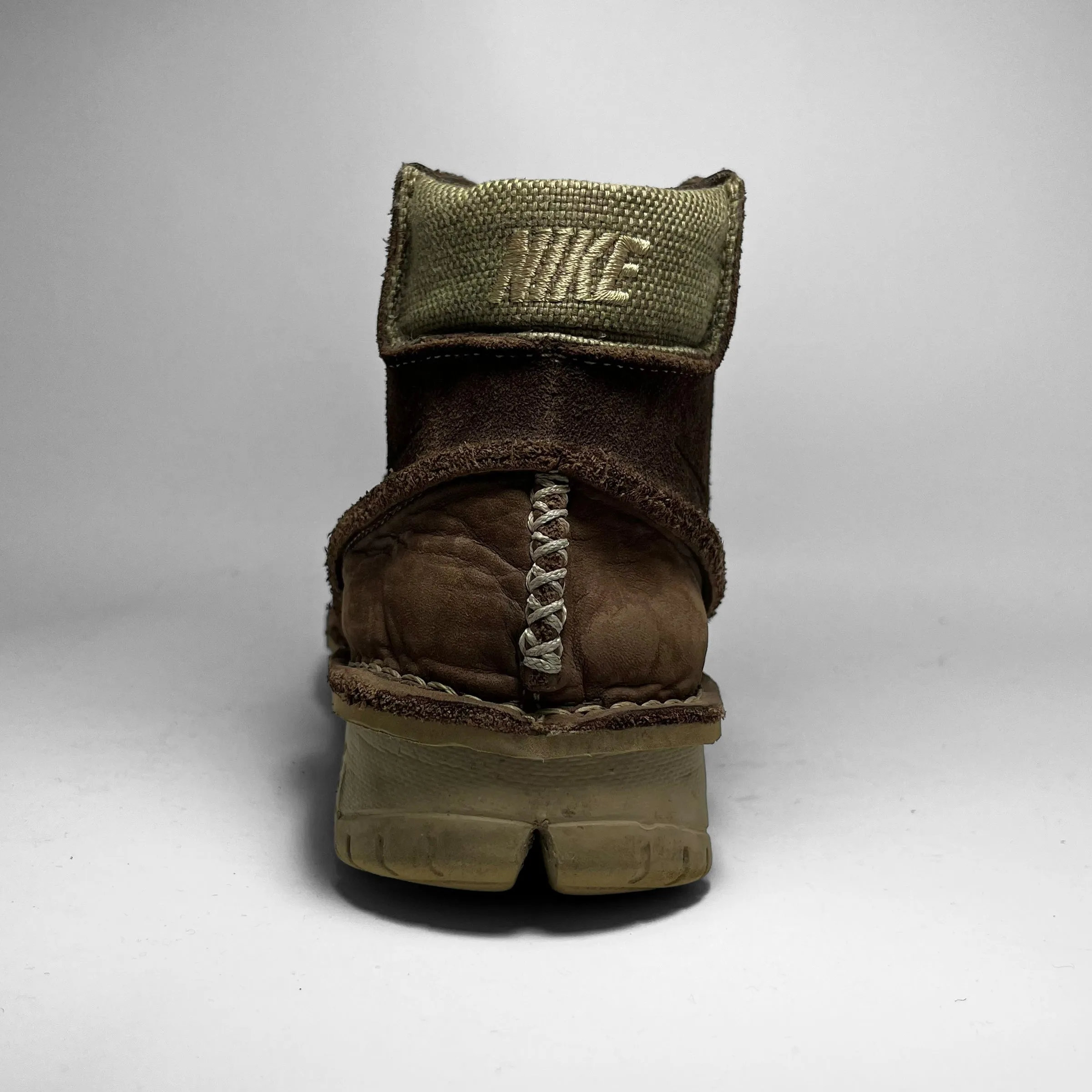 Nike Considered BB Mid (2005-2009)