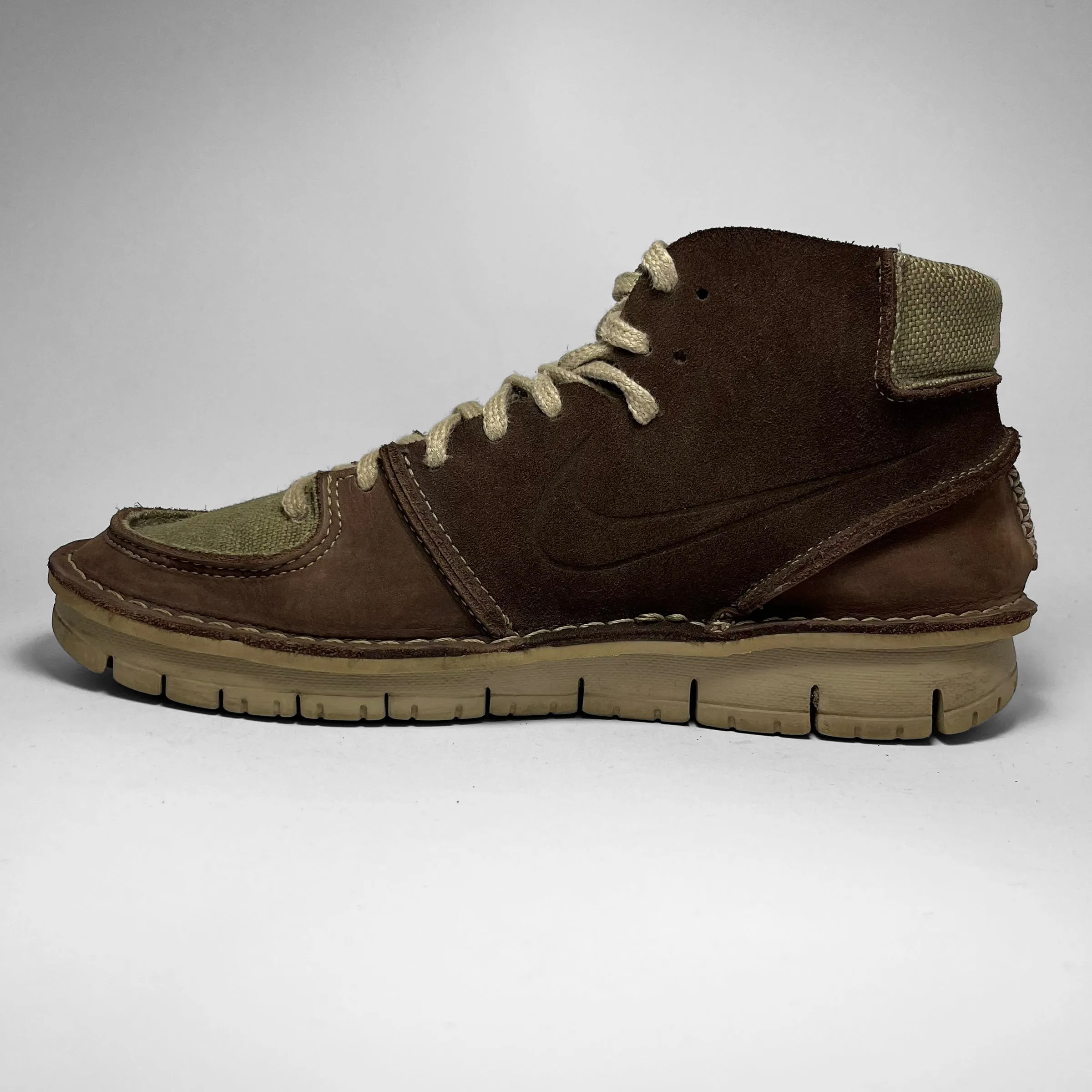 Nike Considered BB Mid (2005-2009)