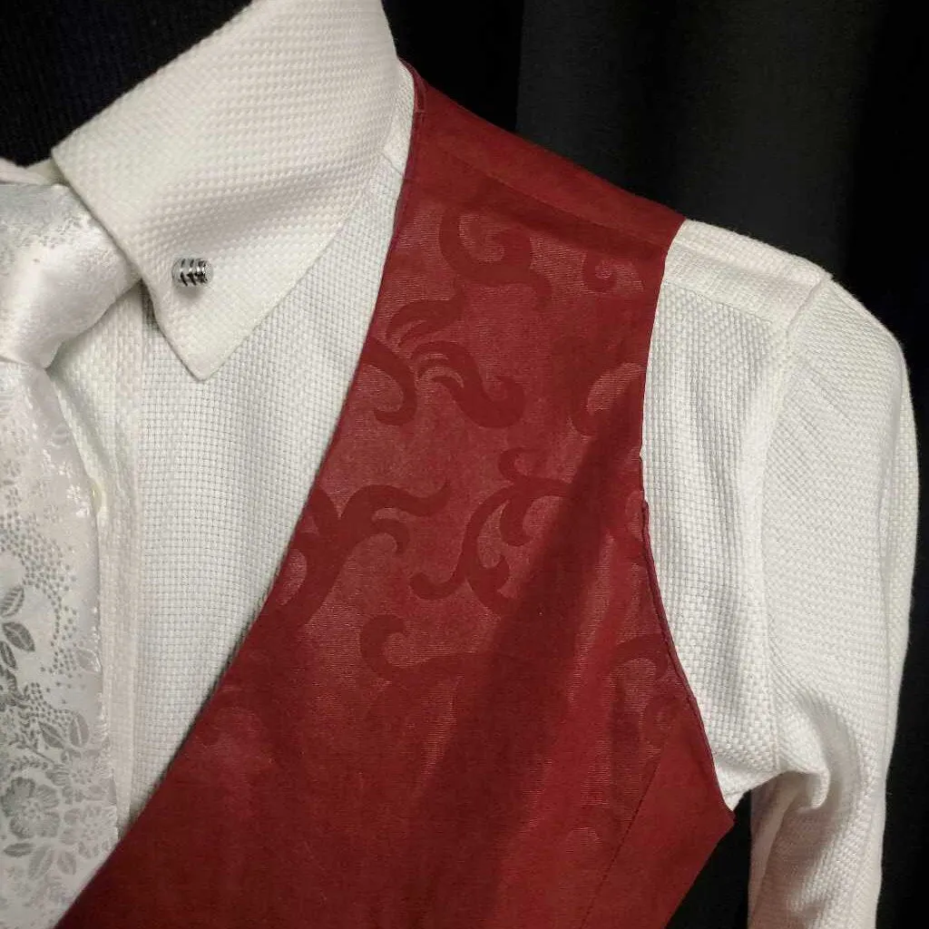 Red Vine vest