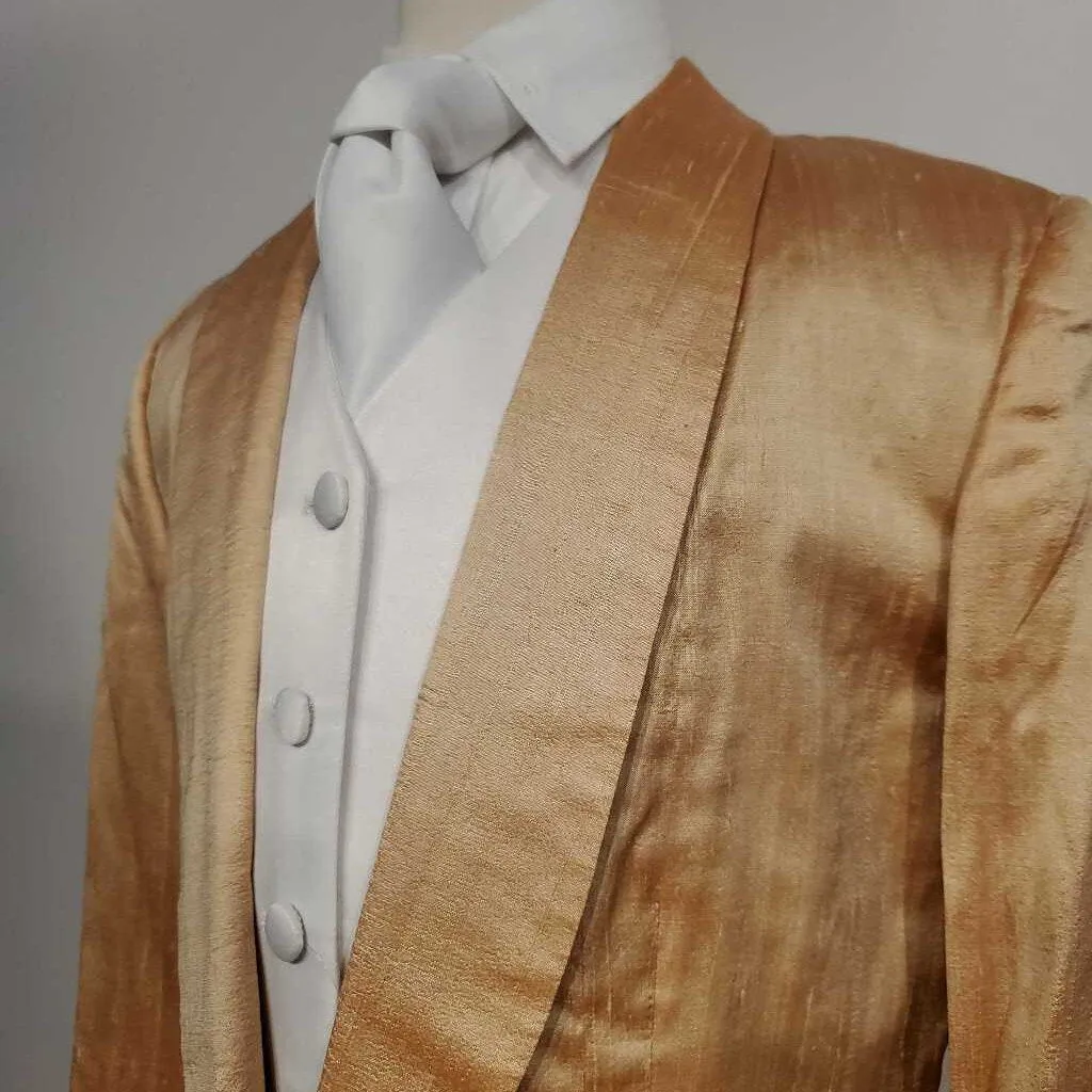 Tailored Sportsman Peach Daycoat