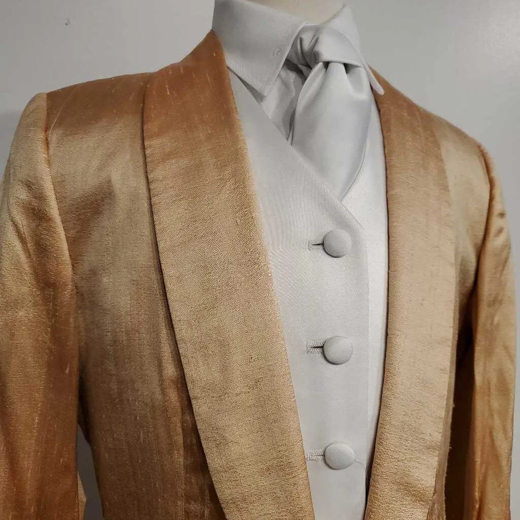 Tailored Sportsman Peach Daycoat