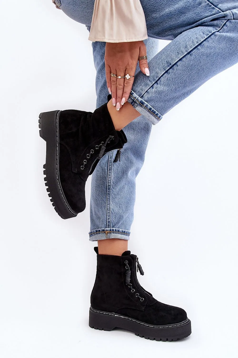 Trapper shoes