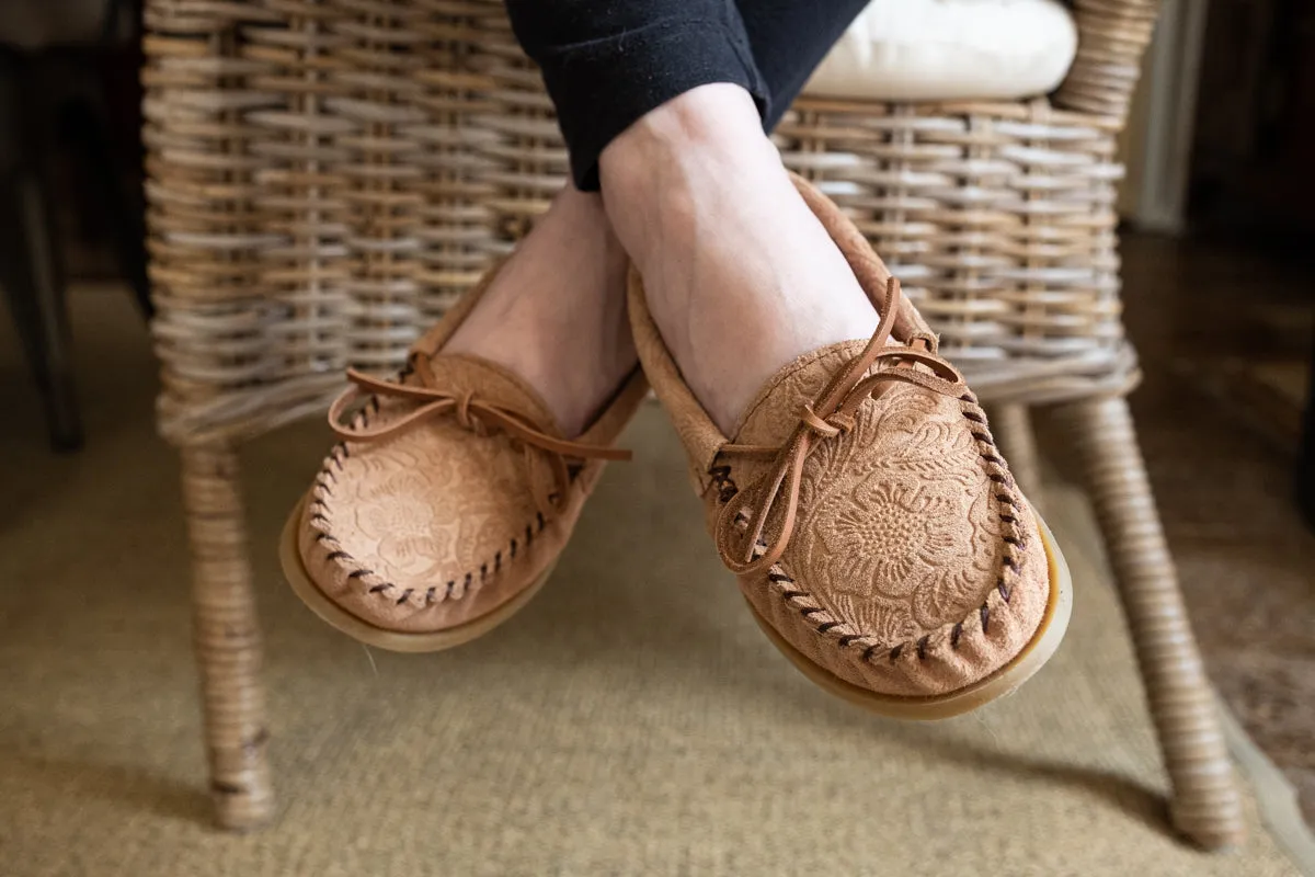 Women's Floral Embossed Suede Moccasin Shoes