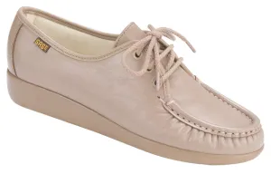 Women's Siesta Lace Up Loafer in Mocha