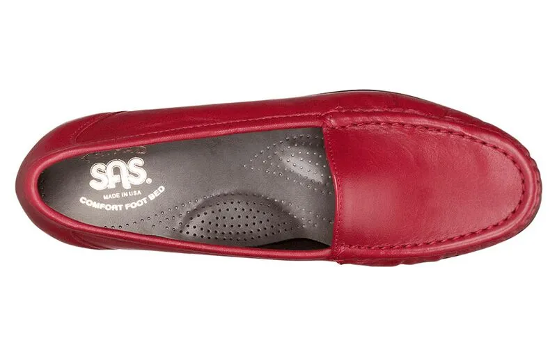 Women's Simplify Slip On Loafer in Red