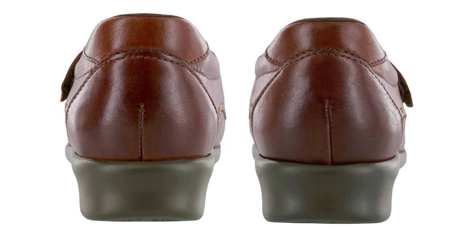 Women's Willow Slip On Loafer in Walnut
